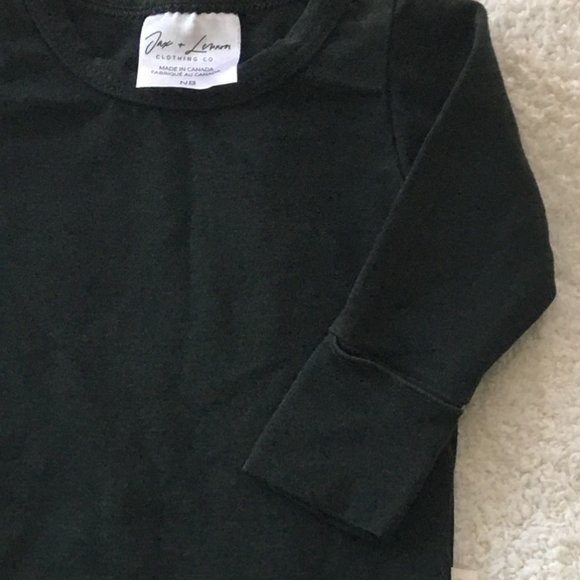 Jax & Lennon 2 piece pants and body suit set - Picture 4 of 4